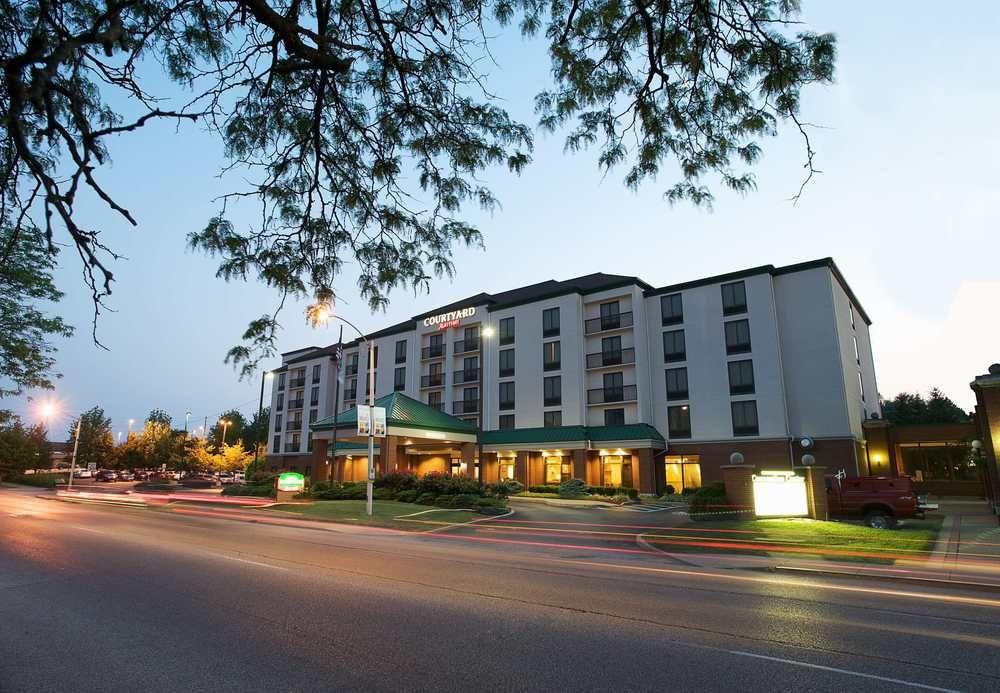 Hotel Courtyard By Marriott Bloomington Exterior foto